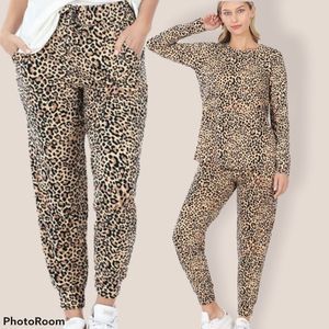 S-XL animal print jogger set with long sleeve top